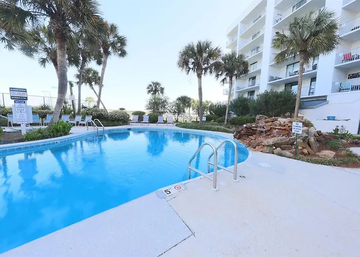 Surf And Racquet Club - Great Pool - Bring Your Boat - Easy Access Apartment *
