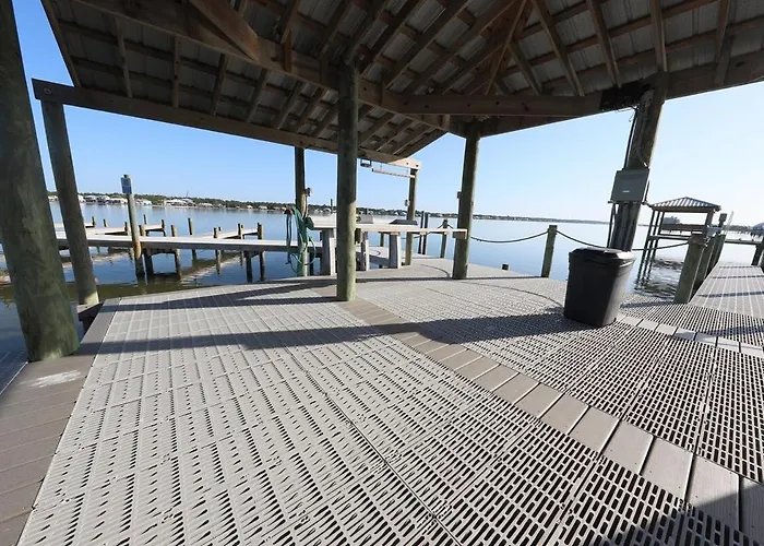 Surf And Racquet Club - Great Pool - Bring Your Boat - Easy Access *
